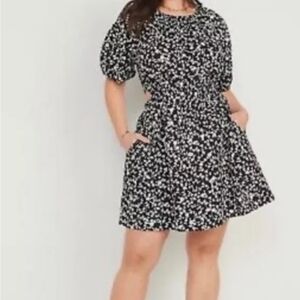 Old Navy Black and White Puff Sleeve A-Line Dress